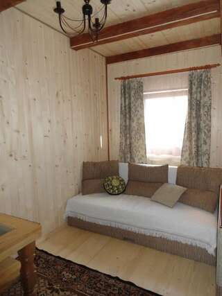 Гостевой дом Cottage Lisovychok Ворохта Дом с 4 спальнями-9